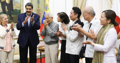 Presidente Maduro se reúne con activistas del Barco de la Paz en el Palacio de Miraflores