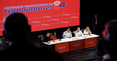 Presidente Maduro ratifica lucha contra burocracia y corrupción