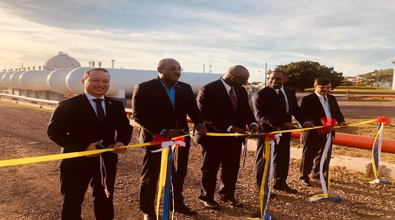 Viceministro para el Caribe inaugura tanques de gas licuado en Antigua y Barbuda
