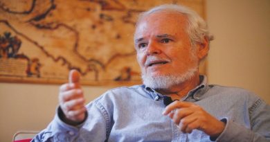 Luis Britto García: José Vicente Rangel fue un político incorruptible, aliado de las causas justas y defensor de la izquierda