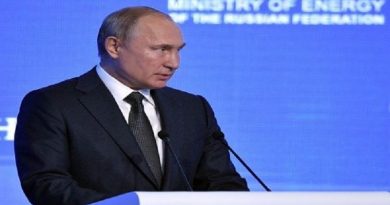 Rusia reduce a la mitad participación del dólar en sus reservas