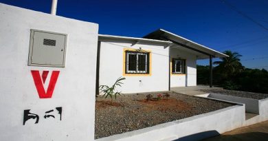 En Jueves de Vivienda entrega el hogar 2.898.991 a familia venezolana