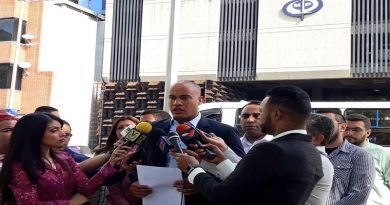 Gobernador Héctor Rodríguez denunció al diputado Américo De Grazia por difamación