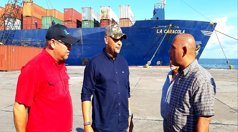 Buque "La Caracola" llega con más de mil 100 toneladas de alimentos al Zulia