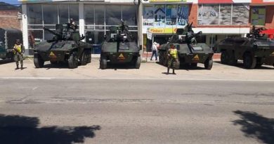 Duque ejecuta allanamientos a organizaciones y cierra fronteras previo al paro nacional en Colombia