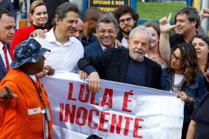 @NicolasMaduro: ¡La Verdad Triunfó en Brasil! En nombre del pueblo de Venezuela, expreso mi más profunda alegría por la liberación de mi hermano y amigo Lula, quien nuevamente estará en las calles para liderar las causas justas de los brasileños y brasileñas. ¡Viva Lula Libre!