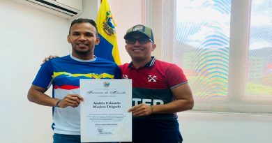 Karateca Andrés Madera recibe Orden Francisco de Miranda