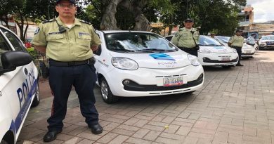 Gobierno de miranda entrega nuevas patrullas en Baruta