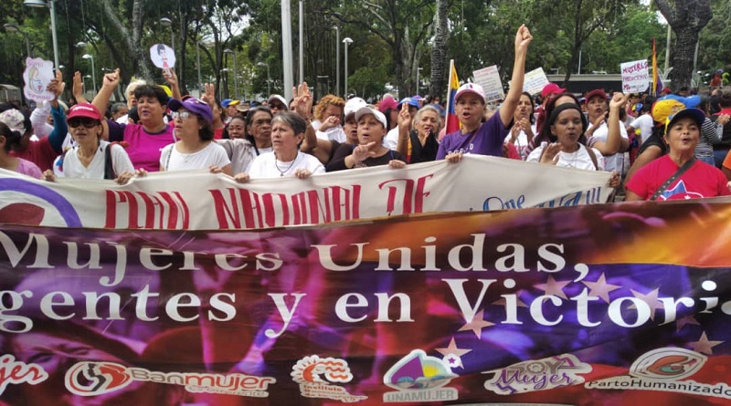 Mujeres revolucionarias se movilizan en el Día Internacional de la eliminación de la violencia contra la Mujer