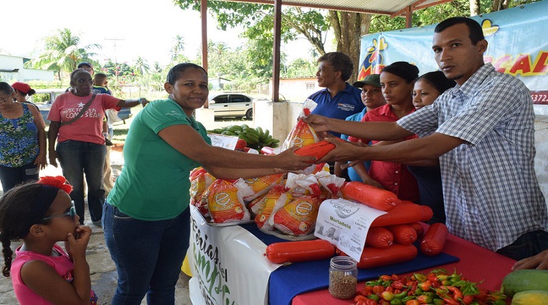 En octubre Ferias del Campo Soberano distribuyeron 831,33 TM de alimentos en 21 Bases de Misiones