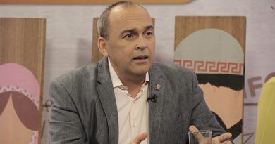 Designan comisión que elaborará cronograma para elegir nuevas autoridades del CNE