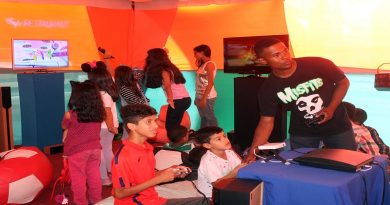 Niños disfrutan de juegos y atracciones de todo tipo en la Expo Valencia 2019
