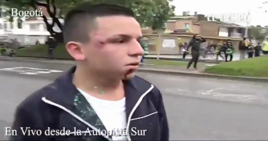 Manifestante colombiano denuncia agresión por parte de funcionarios policiales