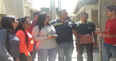 Gobierno de Sucre reinicia trabajos de adecuación del centro comercial para la economía informal