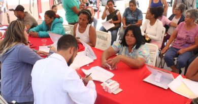 Plan Carrizal Saludable entregó kits de medicamentos en la comunidad José Manuel Álvarez,