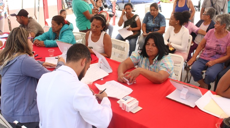 Plan Carrizal Saludable entregó kits de medicamentos en la comunidad José Manuel Álvarez,