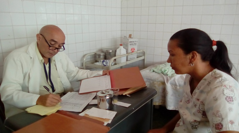 Realizan jornada de colocación de dispositivos intrauterinos a mujeres de Los Guayos