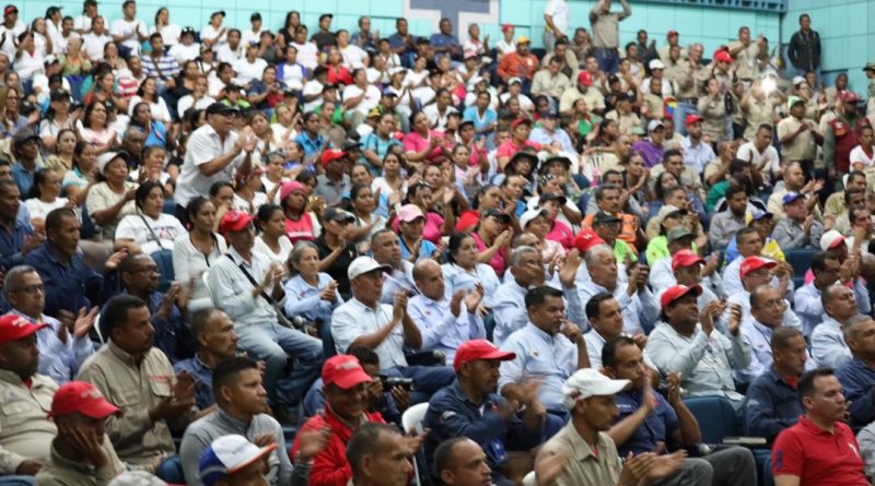 Ministro para la Defensa Consejos Populares de Trabajadores liderarán cuerpo de combatientes