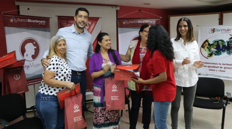 Más de Bs. 102 millones en créditos entregó el Banco Bicentenario a emprendedoras de Caracas