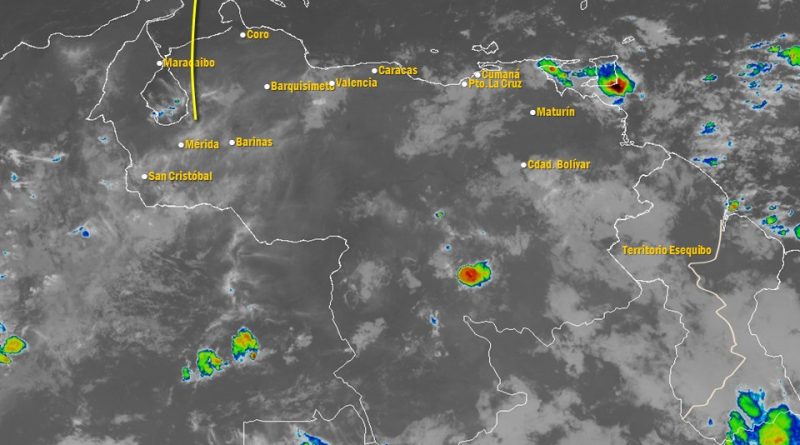 Nubosidad en casi todo el país con lluvias en occidente y oriente se prevé para este martes