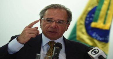 Gobierno de Bolsonaro amenaza a la disidencia con instaurar una dictadura en Brasil