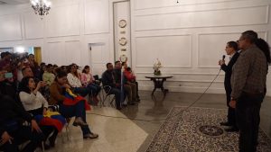Retorno personal diplomático de Bolivia (17)