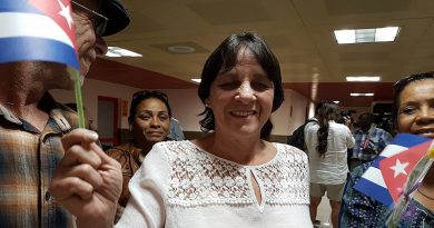 Segundo grupo de médicos procedente de Bolivia arriba a Cuba