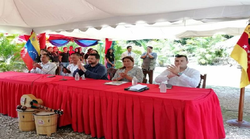 Ministro de Educación Universitaria entregó insumos para laboratorios de la Universidad Politécnica Territorial de los Valles del Tuy