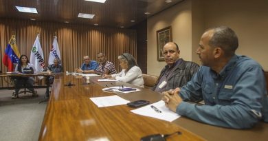 Realizan mesa de trabajo para mejorar servicio de energía eléctrica en Nueva Cúa