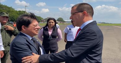 Canciller Arreaza llega a Managua para encuentro de ALBA-TCP en apoyo a Presidente Evo Morales