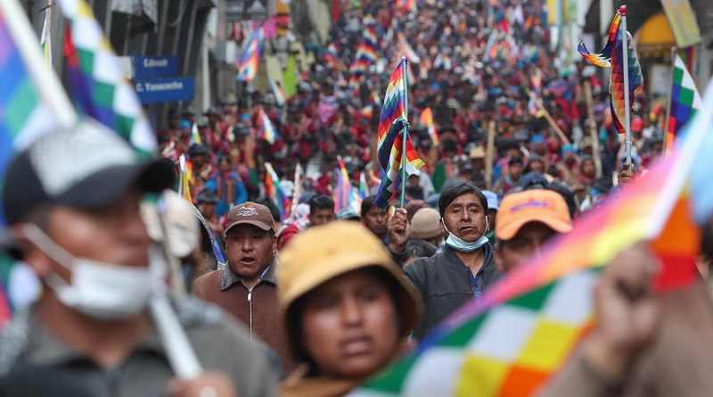 Bolivianos exigen expulsar del Estado Plurinacional a promotores de la violencia