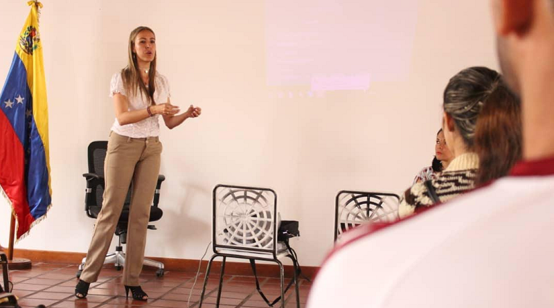 Emprendedores de Carrizal participan en charla sobre Manipulación de Alimentos en Miranda