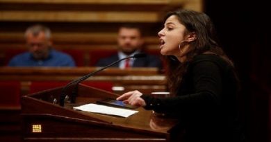 Esta iniciativa prevé abonar el camino para establecer medidas concretas para impulsar la autodeterminación en Cataluña. | Foto: EFE