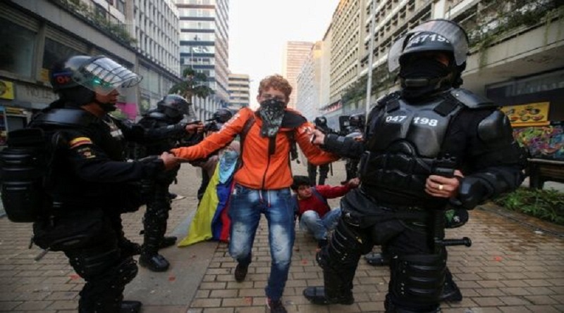 Colombia | Decretan toque den queda en Bogotá este viernes