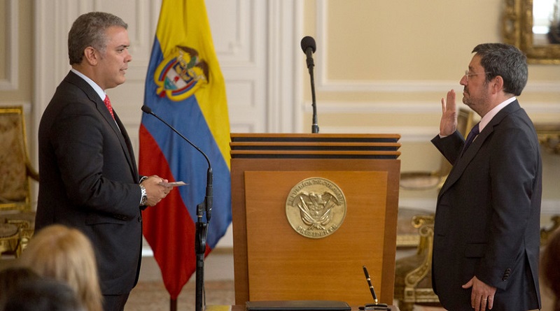 El presidente de Colombia Iván Duque y el embajador Francisco Santos, el 6 de septiembre de 2018. (cancilleria.gov.co)
