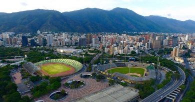 Barrio Nuevo Tricolor repara alrededores del Estadio de la UCV