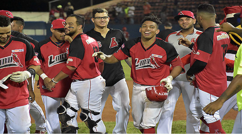 Cardenales dejó en el terreno a Águilas en extrainnning