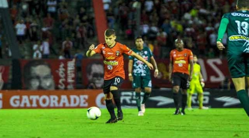 Caracas FC alza la duodécima estrella del FUTVE en tanda de penales