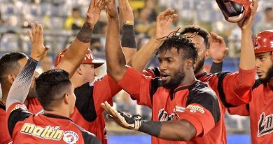Cardenales vapuleó a los Leones en Universitario