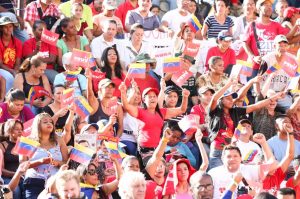 Comunicadores del mundo clausuran Congreso en Caracas con presencia del presidente Nicolás Maduro