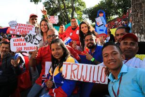 Comunicadores del mundo clausuran Congreso en Caracas con presencia del presidente Nicolás Maduro