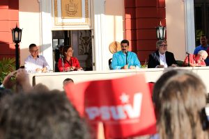 Comunicadores del mundo clausuran Congreso en Caracas con presencia del presidente Nicolás Maduro