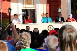 Comunicadores del mundo clausuran Congreso en Caracas con presencia del presidente Nicolás Maduro