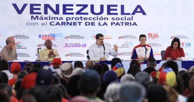Jefe de Estado hizo un llamado a los revolucionarios a renovar su trabajo para atender al pueblo