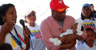 Entregaron juguetes a niños y niñas en el ambulatorio Mamá Balbina de Curiepe en Miranda