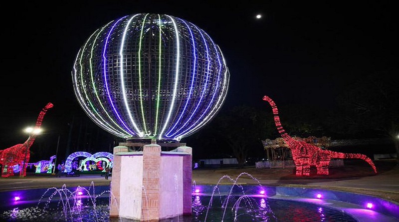 Presidente Maduro: Las ciudades están iluminadas, coloridas y bellas, con todo el esplendor de nuestras tradiciones