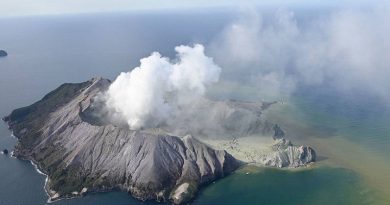 Erupción de volcán en Nueva Zelanda deja 5 muertos