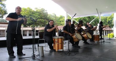 Conjunto musical Seguimos Gaiteando presente en Casona Cultural "Aquiles Nazoa"