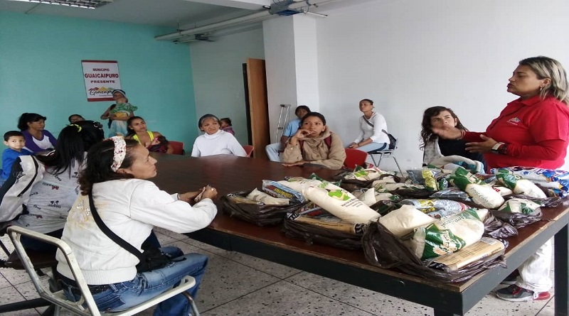Alcaldía de Guaicaipuro beneficia a 225 familias con la entrega de bolsas de comida y suplementos alimenticios