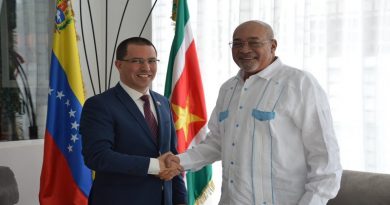 Canciller Arreaza fue recibido por el Presidente de Surinam para fortalecer relaciones bilaterales
